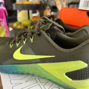 Women’s Nike Metcon 4